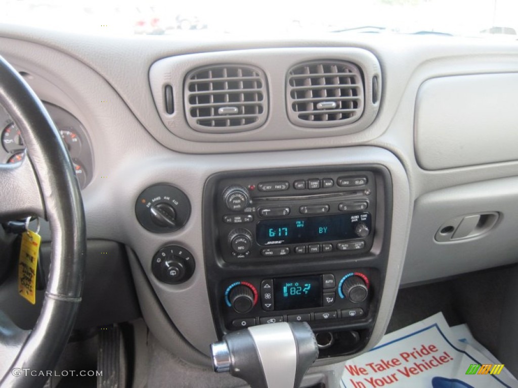 2005 TrailBlazer EXT LT 4x4 - Superior Blue Metallic / Light Gray photo #28