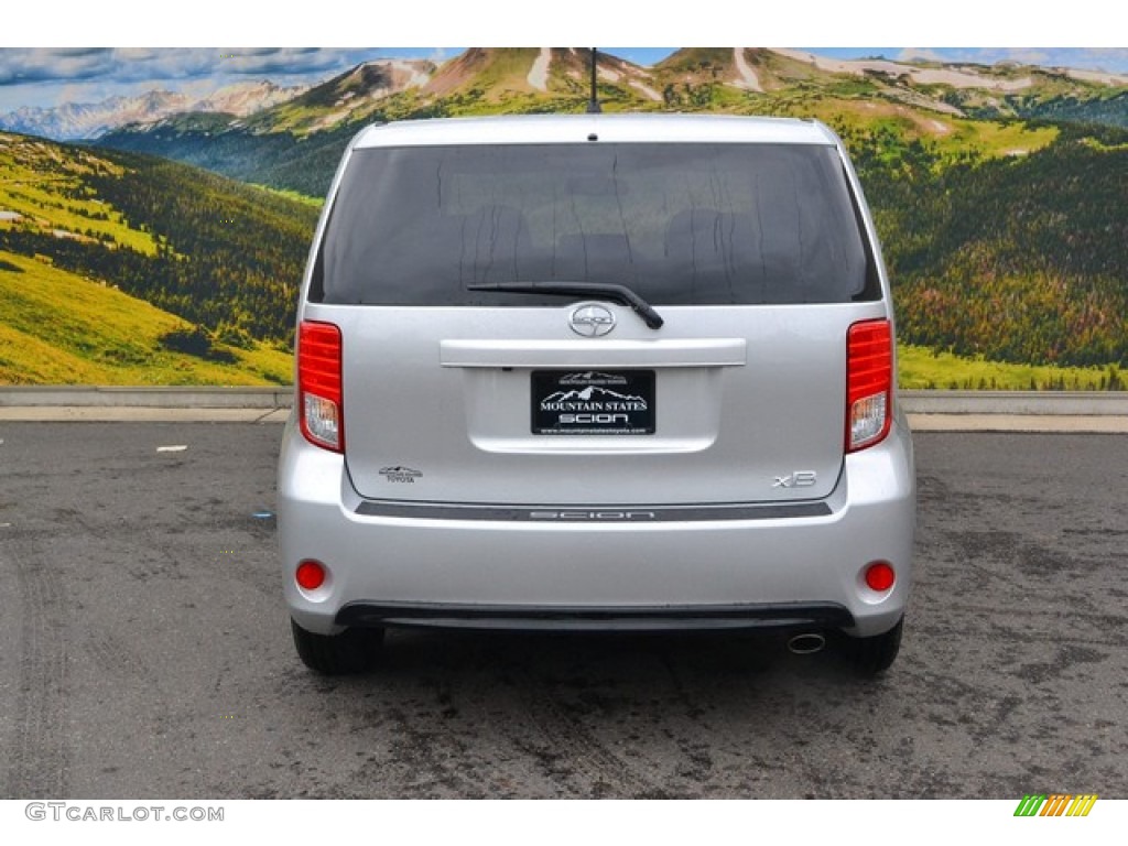 2015 xB  - Classic Silver Metallic / Dark Charcoal photo #4