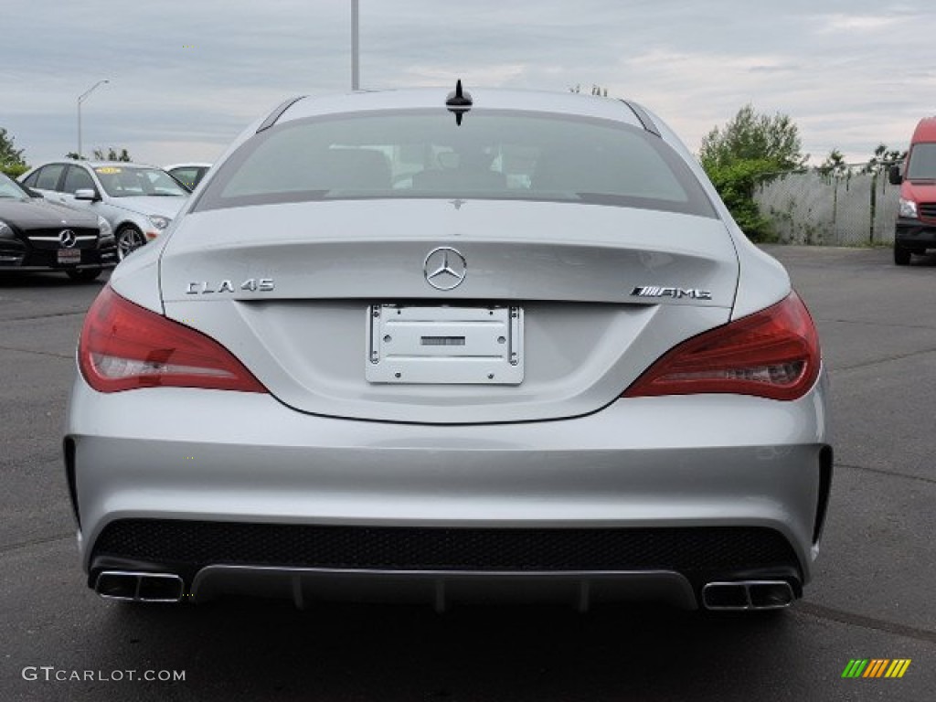 2015 Mercedes-Benz CLA 45 AMG Marks and Logos Photos