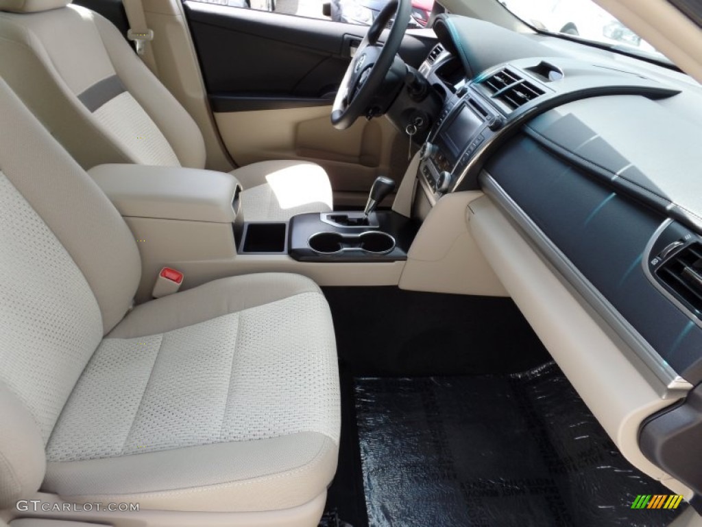 2014 Camry L - Champagne Mica / Ivory photo #13