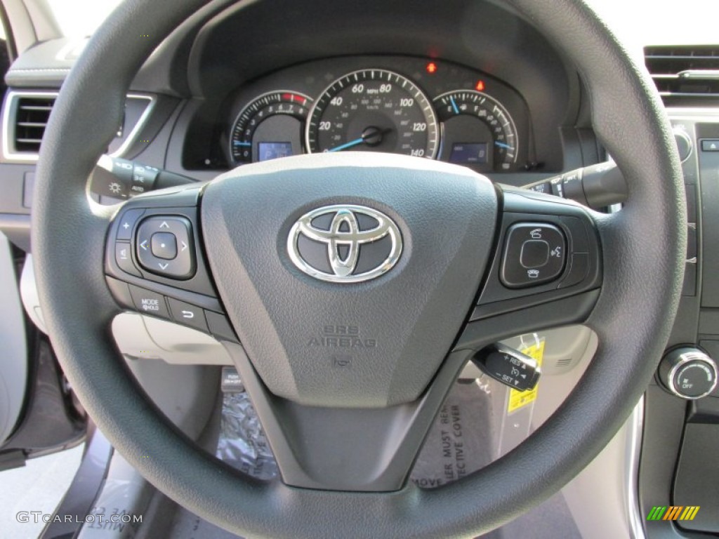2015 Camry LE - Predawn Gray Mica / Ash photo #28