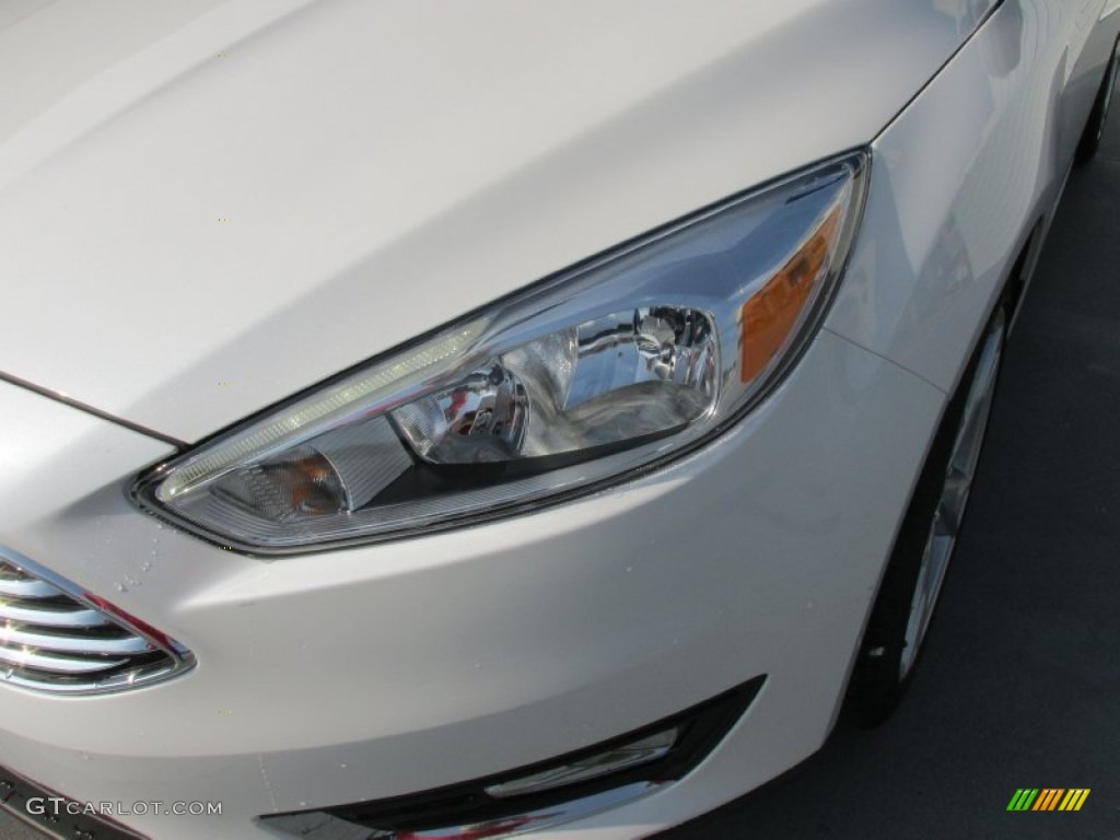 2015 Focus Titanium Hatchback - White Platinum / Charcoal Black photo #9