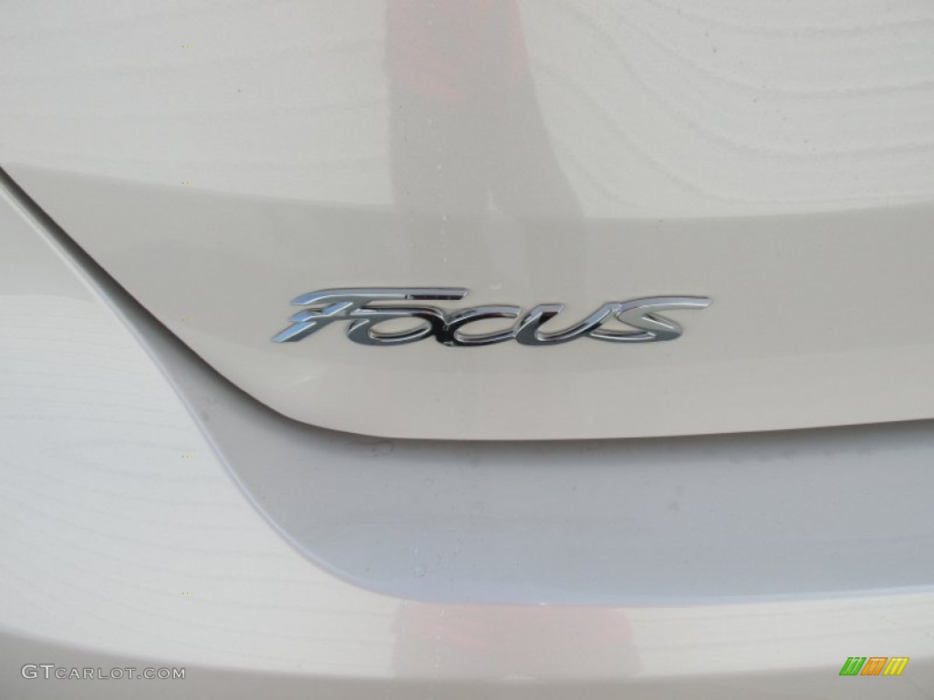 2015 Focus Titanium Hatchback - White Platinum / Charcoal Black photo #13