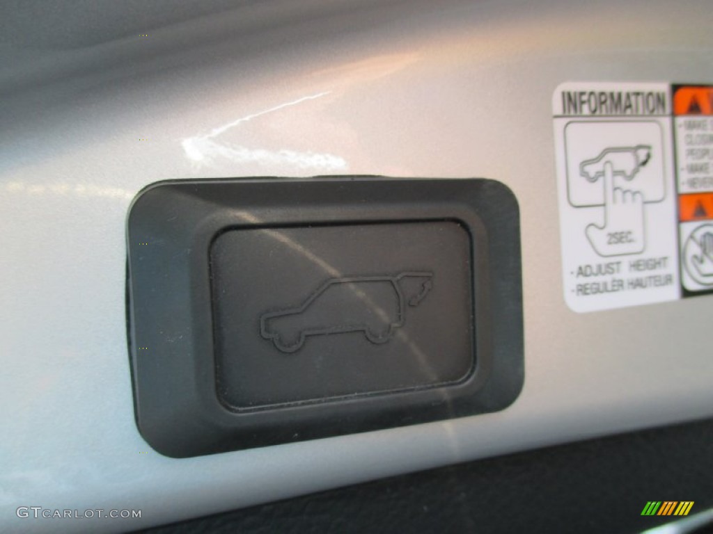 2015 RAV4 Limited AWD - Classic Silver Metallic / Ash photo #16