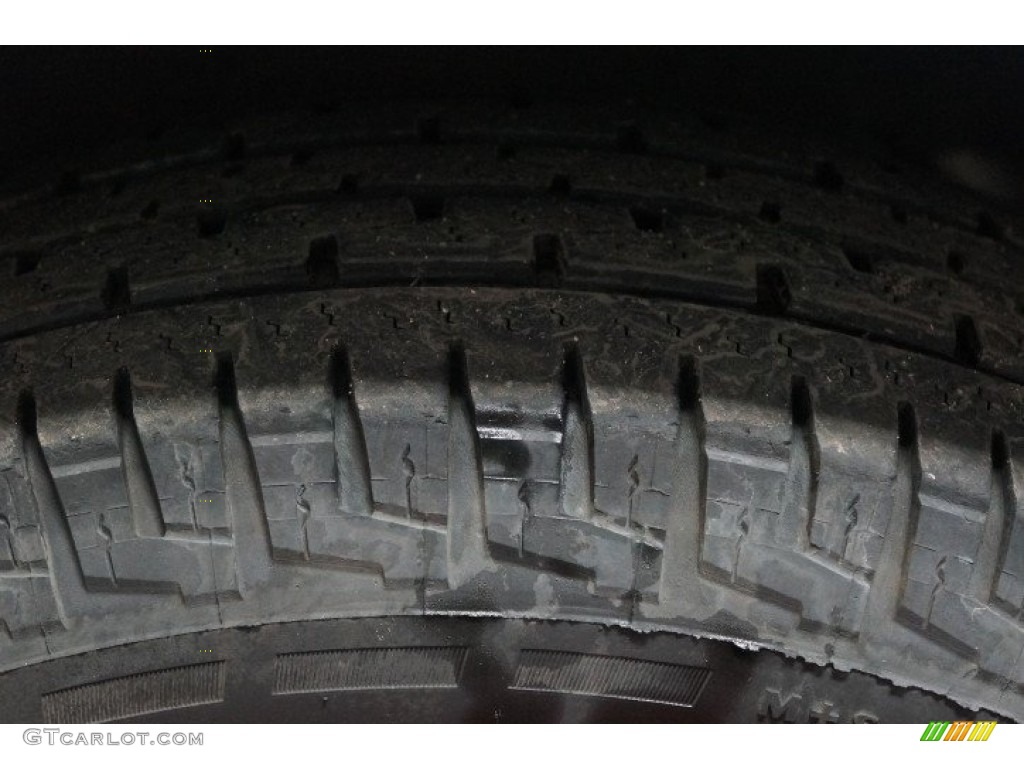 2004 Xterra XE 4x4 - Silver Lightning Metallic / Gray photo #62