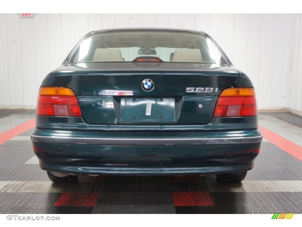 1997 5 Series 528i Sedan - Oxford Green Metallic / Sand Beige photo #9