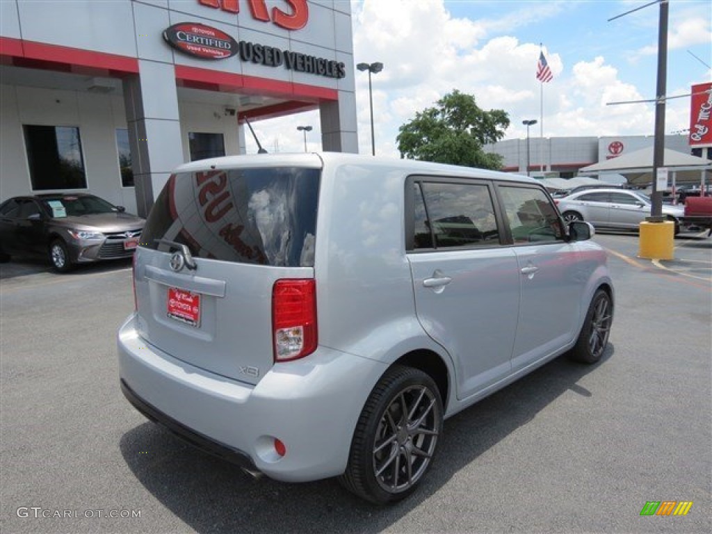 2013 xB  - Classic Silver Metallic / Dark Gray photo #7