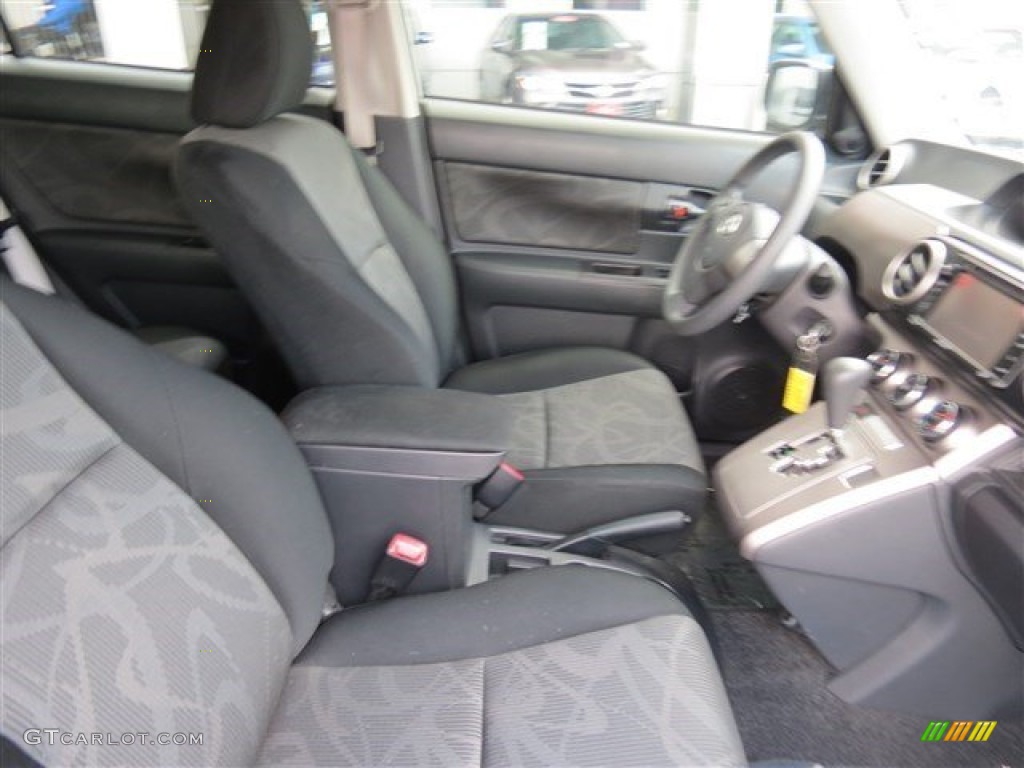 2013 xB  - Classic Silver Metallic / Dark Gray photo #15