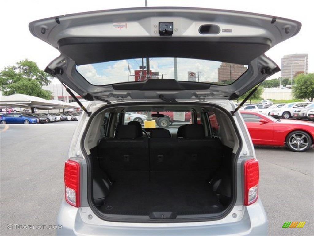 2013 xB  - Classic Silver Metallic / Dark Gray photo #17