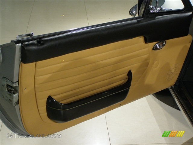 1974 Ferrari Dino 246 GTS Tan/Black Door Panel Photo #104640