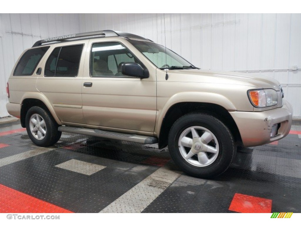 2002 Pathfinder SE 4x4 - Sahara Beige Metallic / Beige photo #6