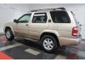 2002 Sahara Beige Metallic Nissan Pathfinder SE 4x4  photo #11