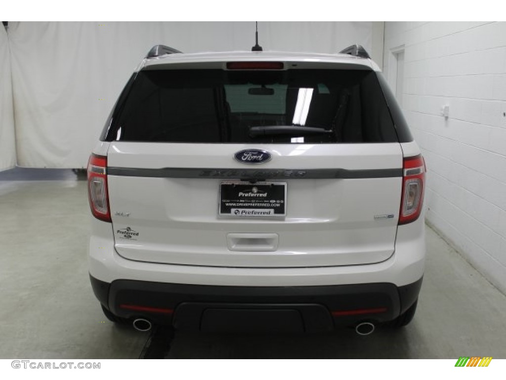 2015 Explorer XLT 4WD - White Platinum / Charcoal Black photo #5