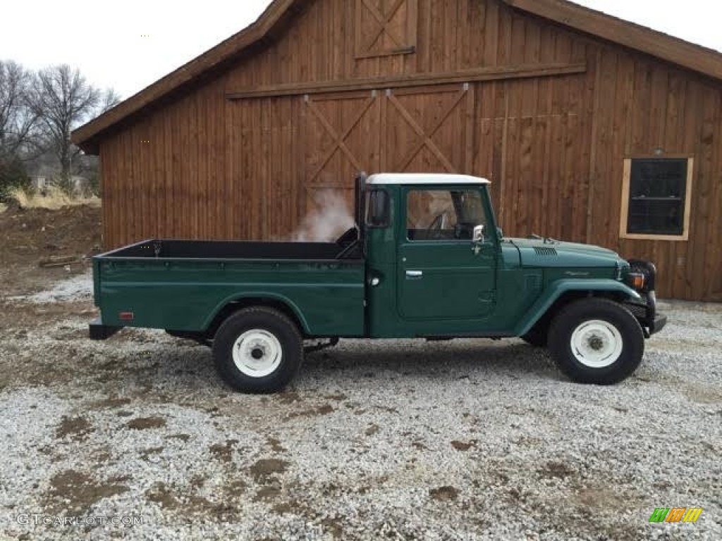 Forest Green 1978 Toyota Land Cruiser FJ45 Pickup Truck Exterior Photo #104646520