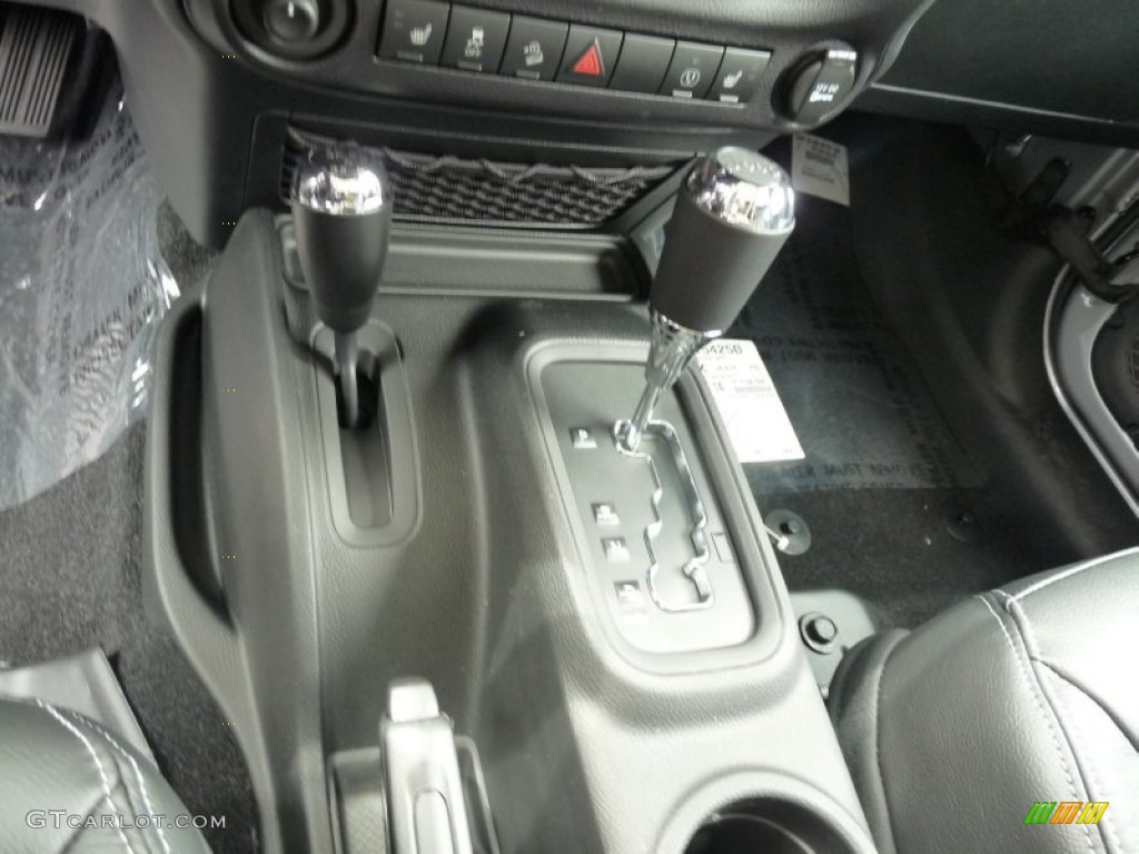 2015 Jeep Wrangler Unlimited Rubicon 4x4 Transmission Photos