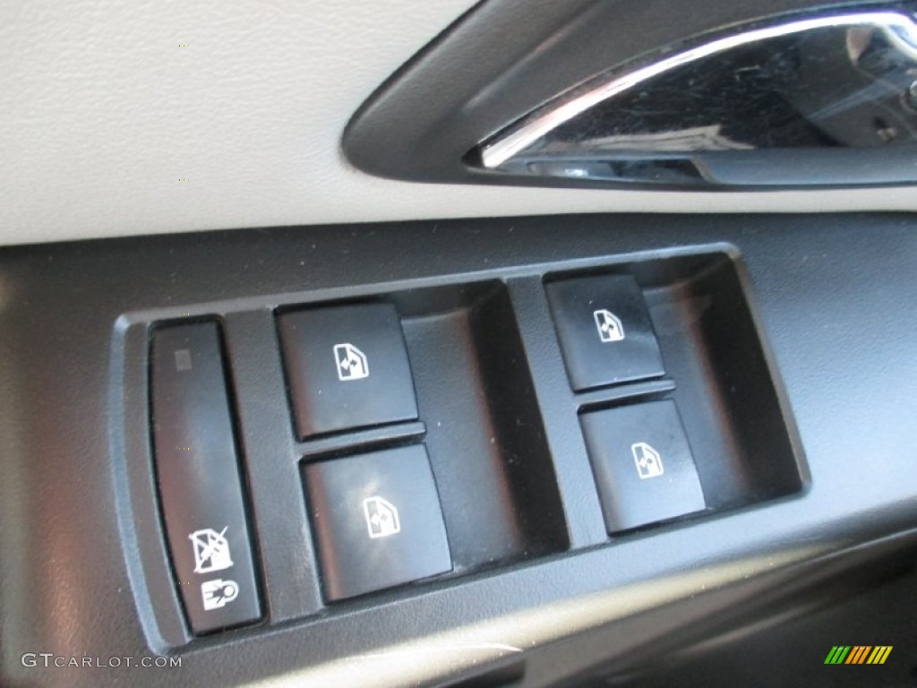 2011 Cruze LS - Taupe Gray Metallic / Jet Black/Medium Titanium photo #15