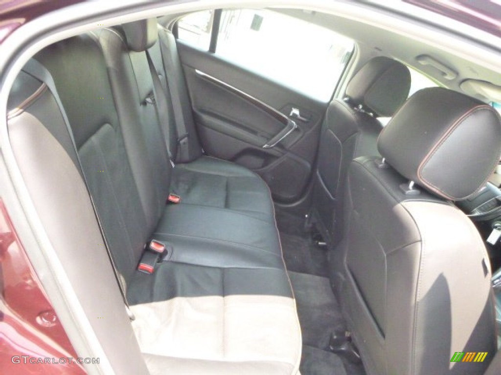 2011 MKZ AWD - Red Candy Metallic / Dark Charcoal photo #12