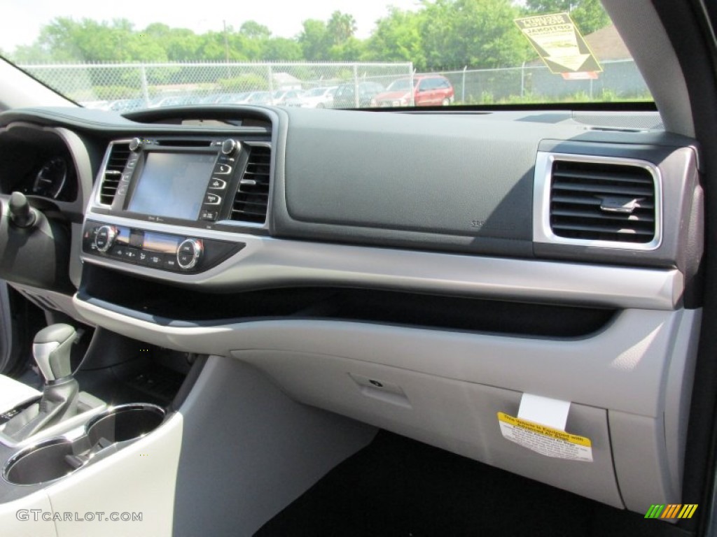 2015 Highlander XLE - Shoreline Blue Pearl / Ash photo #16