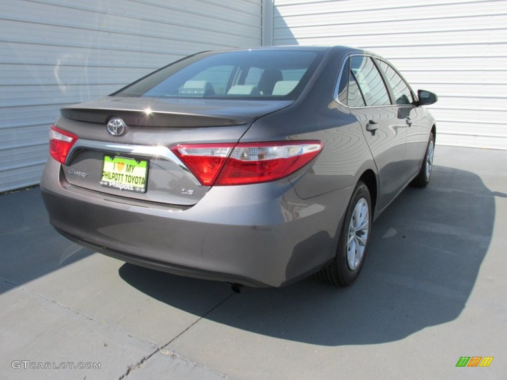 2015 Camry LE - Predawn Gray Mica / Ash photo #4