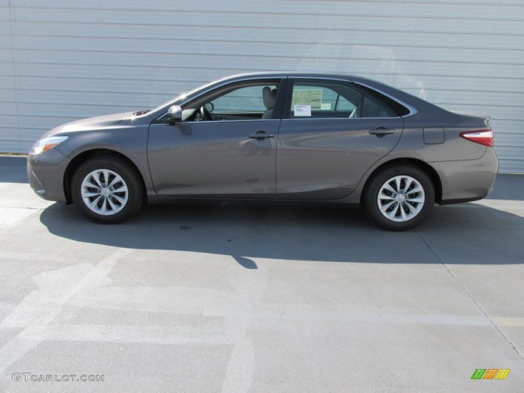 2015 Camry LE - Predawn Gray Mica / Ash photo #6