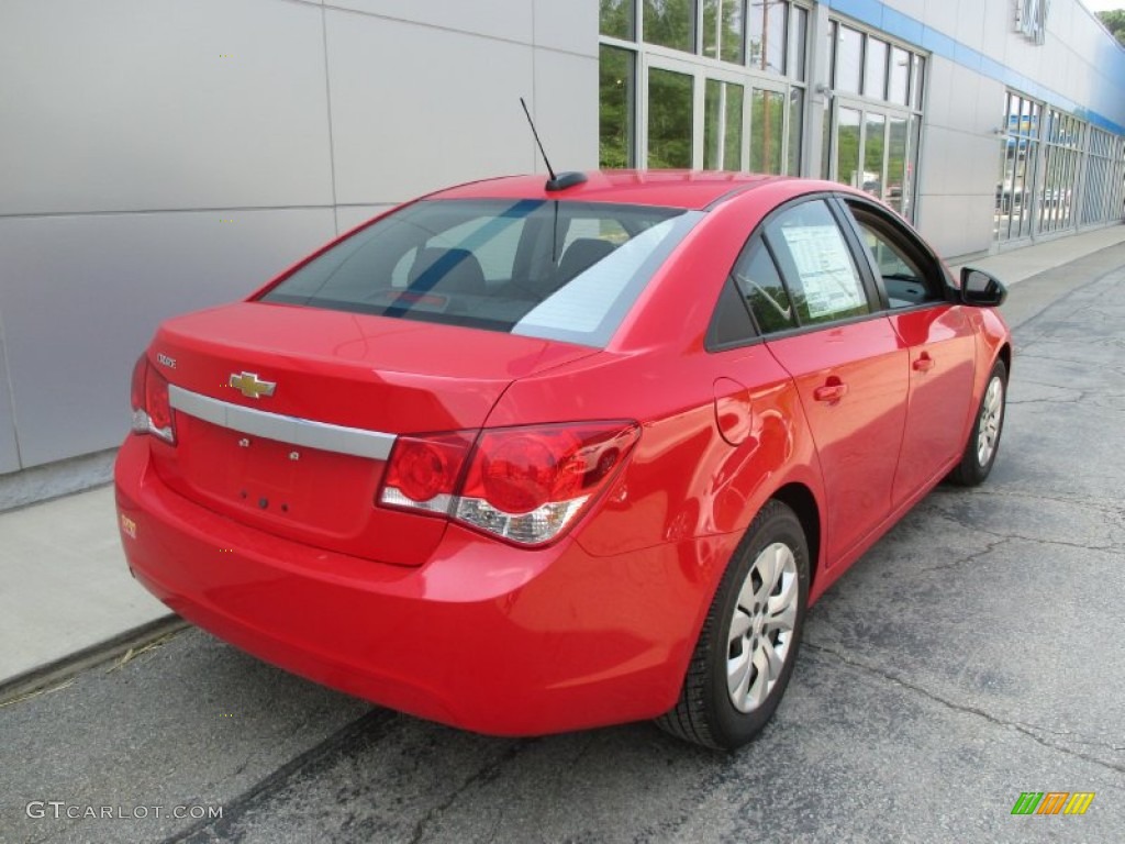 2015 Cruze L - Red Hot / Jet Black/Medium Titanium photo #5