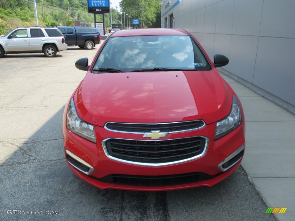 2015 Cruze L - Red Hot / Jet Black/Medium Titanium photo #9