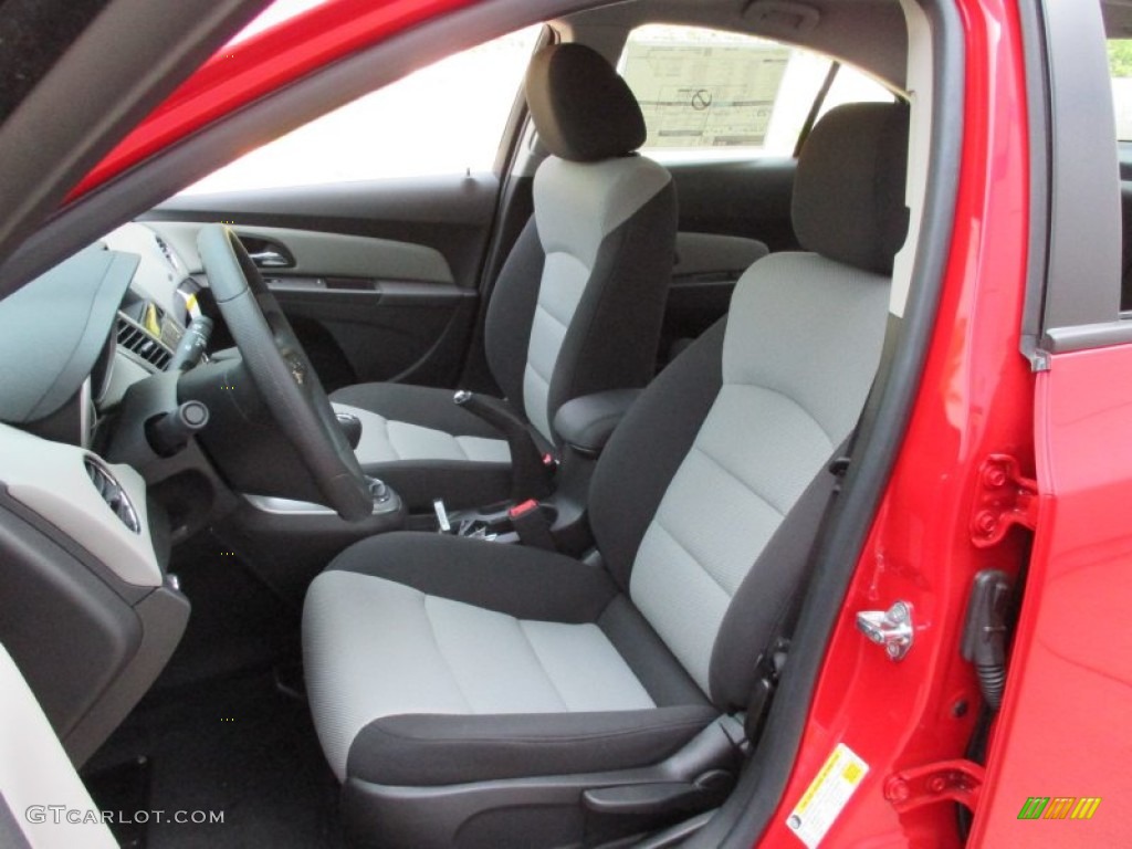 2015 Chevrolet Cruze L Interior Color Photos