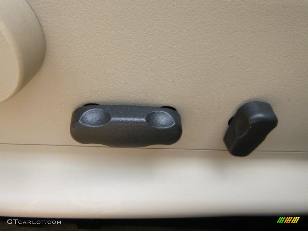 2007 Impala LT - White / Neutral Beige photo #15