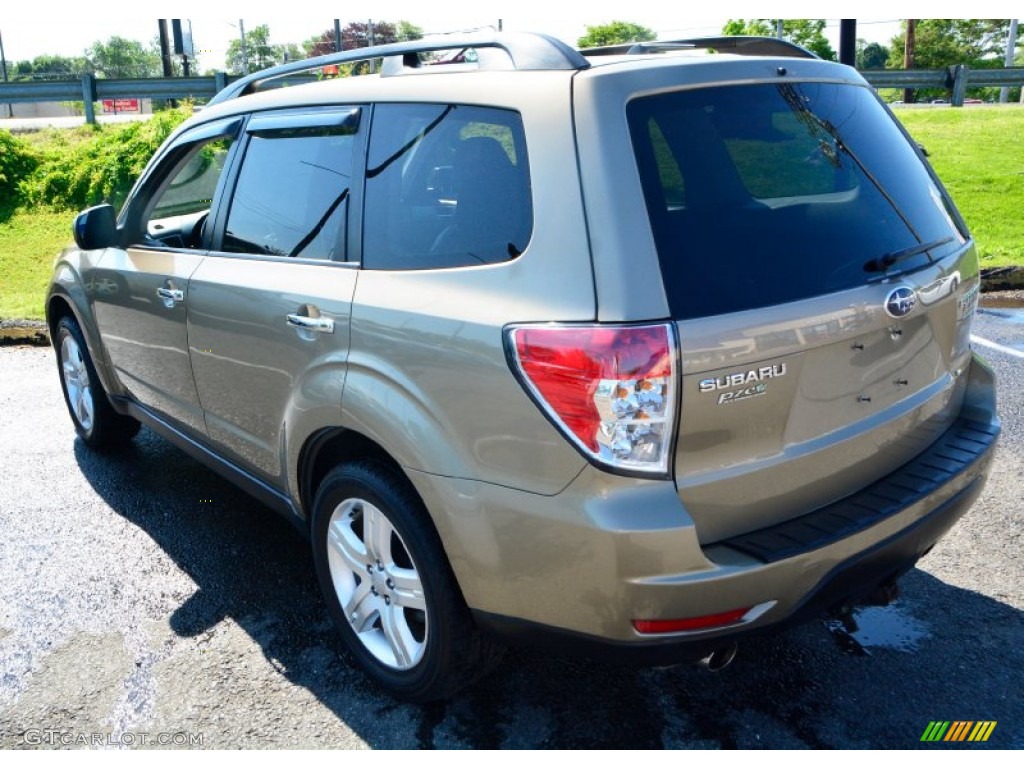 2009 Forester 2.5 X Limited - Topaz Gold Metallic / Black photo #11