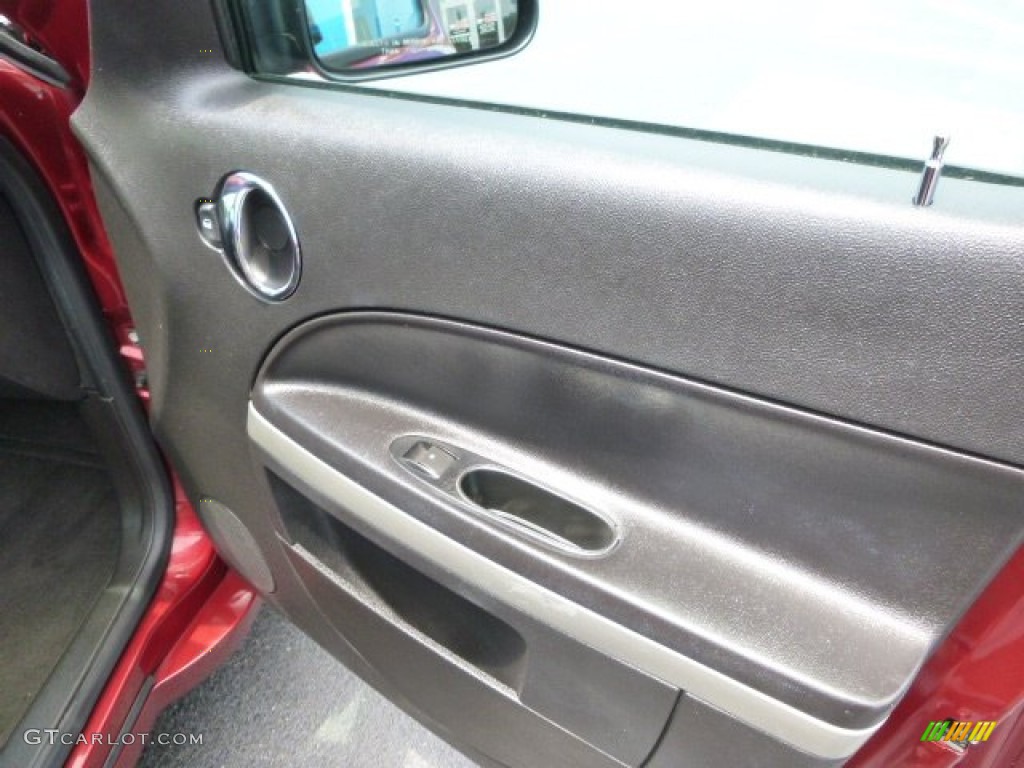 2009 HHR LS - Cardinal Red Metallic / Ebony photo #12