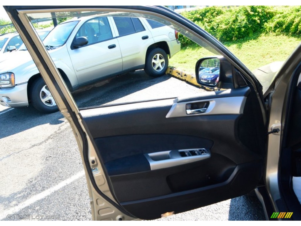 2009 Forester 2.5 X Limited - Topaz Gold Metallic / Black photo #19