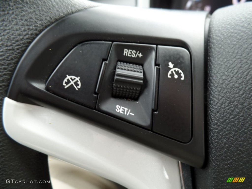 2012 Volt Hatchback - Black / Jet Black/Ceramic White Accents photo #25