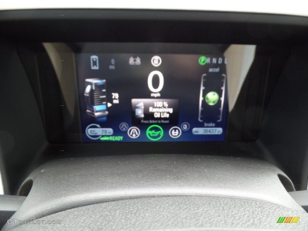 2012 Volt Hatchback - Black / Jet Black/Ceramic White Accents photo #29