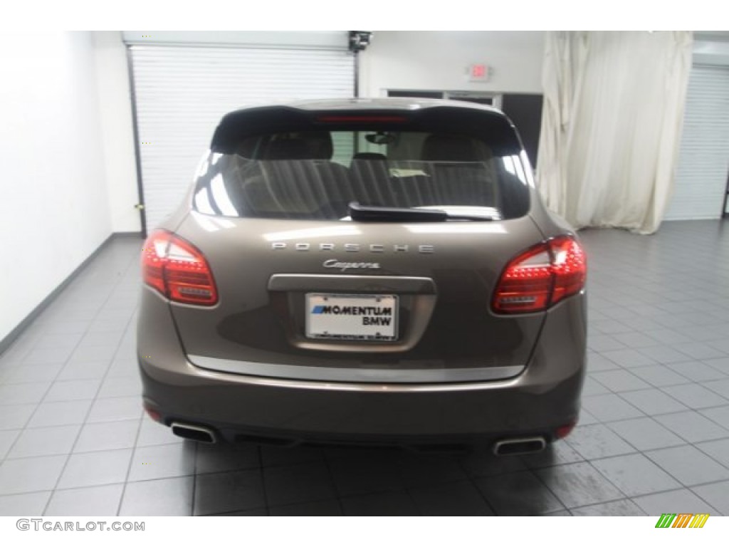 2011 Cayenne  - Umber Brown Metallic / Luxor Beige photo #5