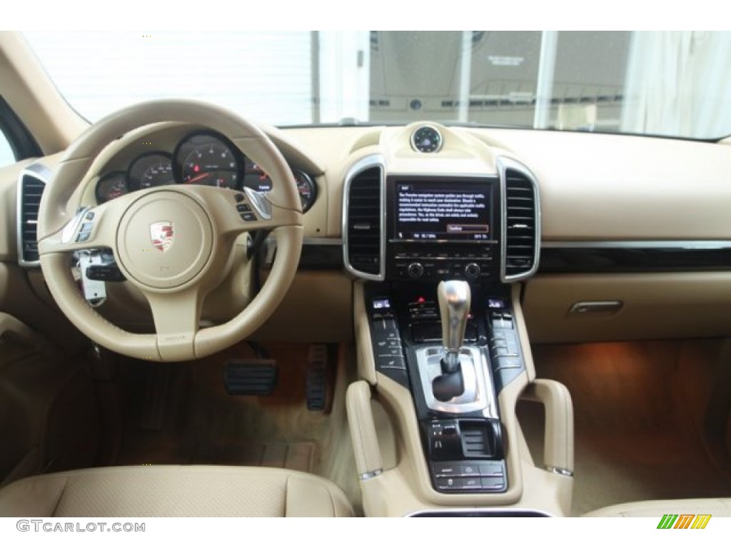 2011 Cayenne  - Umber Brown Metallic / Luxor Beige photo #22