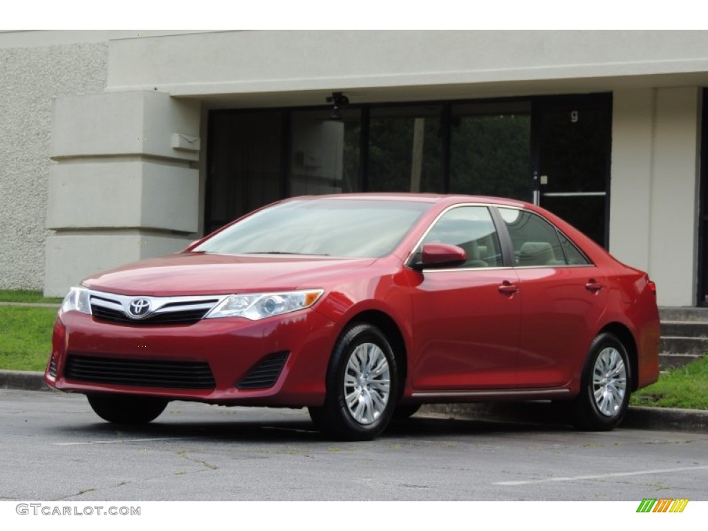2014 Camry LE - Barcelona Red Metallic / Ivory photo #6