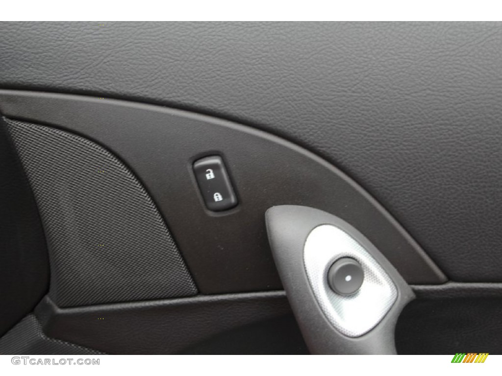 2005 Corvette Coupe - Precision Red / Ebony photo #36