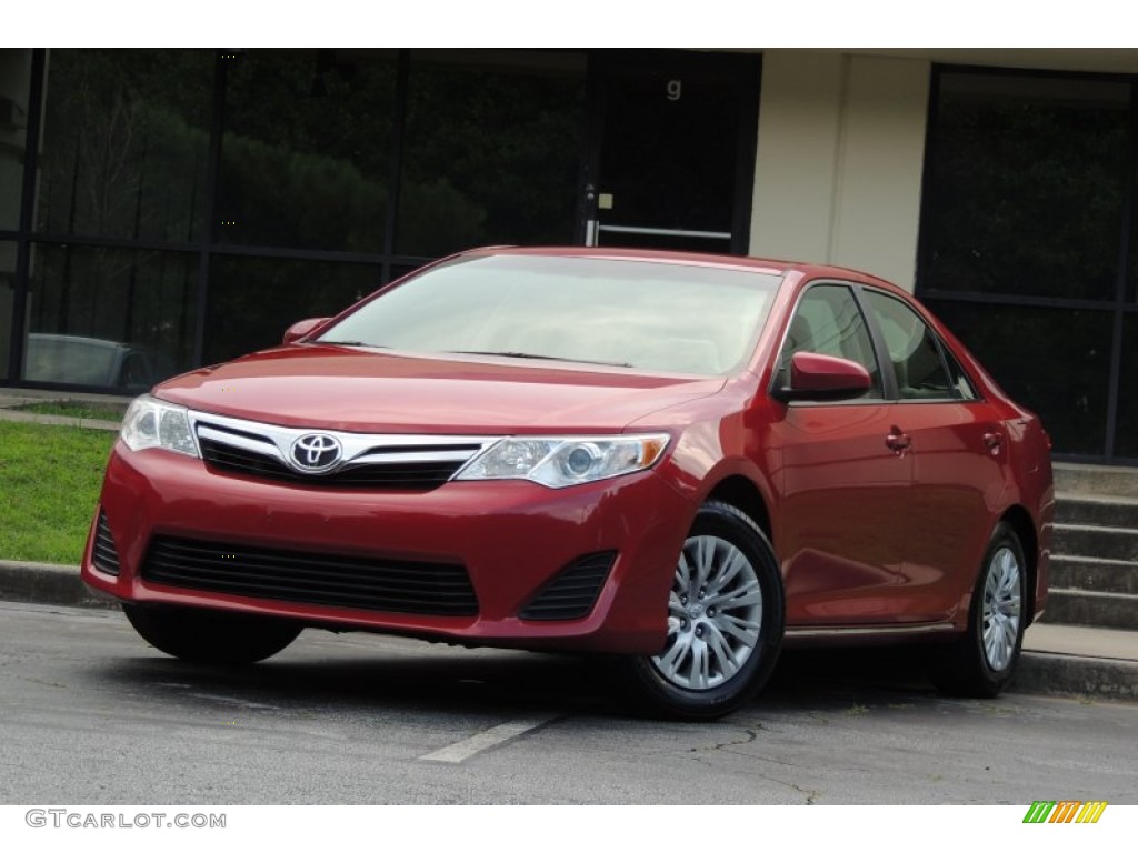 2014 Camry LE - Barcelona Red Metallic / Ivory photo #30