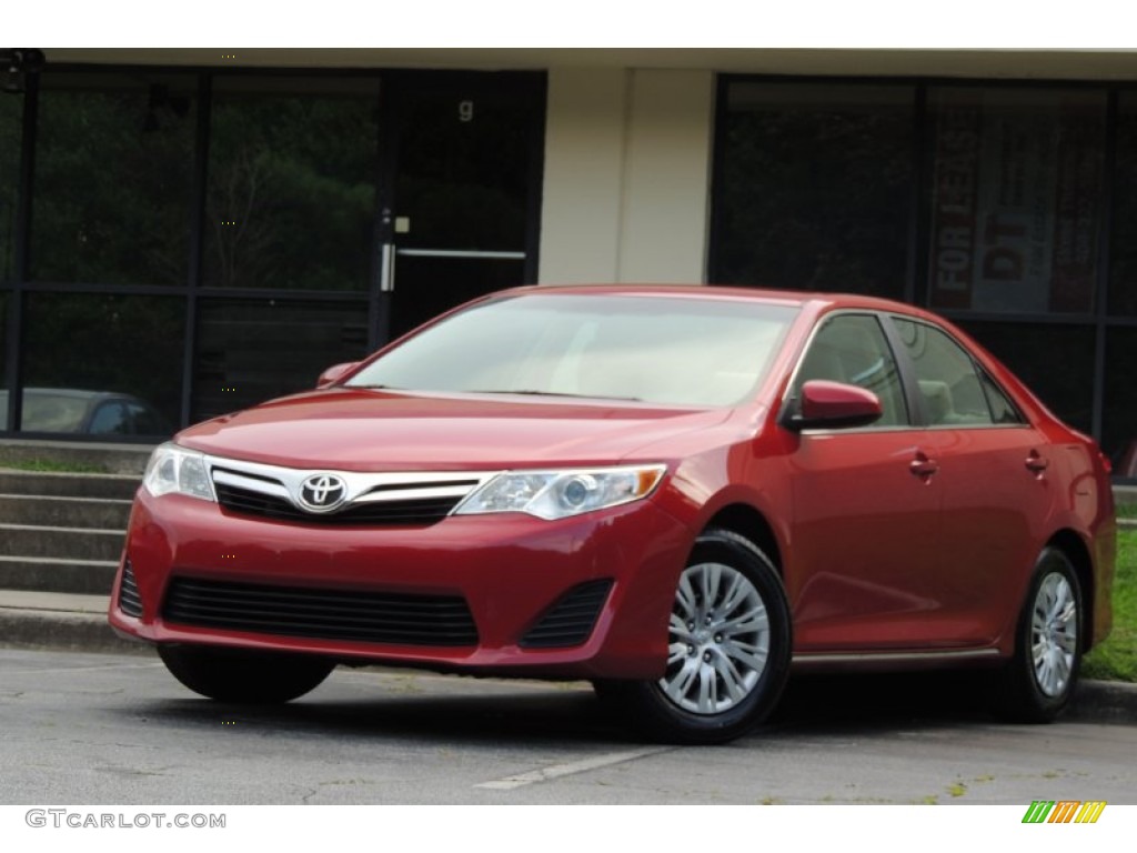 2014 Camry LE - Barcelona Red Metallic / Ivory photo #33