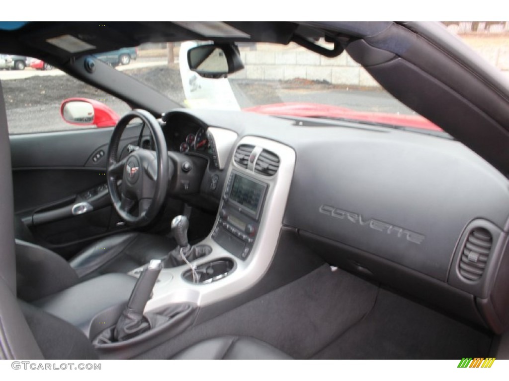 2005 Corvette Coupe - Precision Red / Ebony photo #46