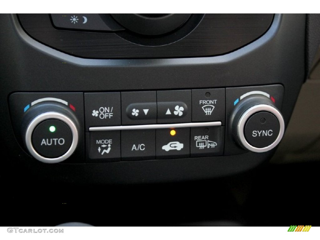 2016 Acura RDX Standard RDX Model Controls Photo #104695287
