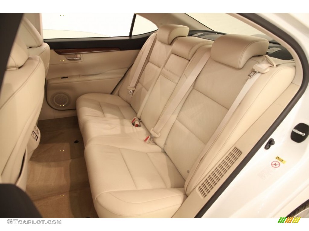 2014 Lexus ES 300h Hybrid Rear Seat Photo #104700201