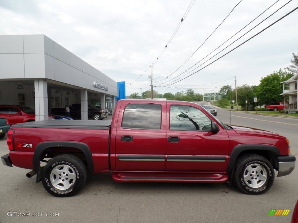 2004 Silverado 1500 Z71 Crew Cab 4x4 - Sport Red Metallic / Dark Charcoal photo #4
