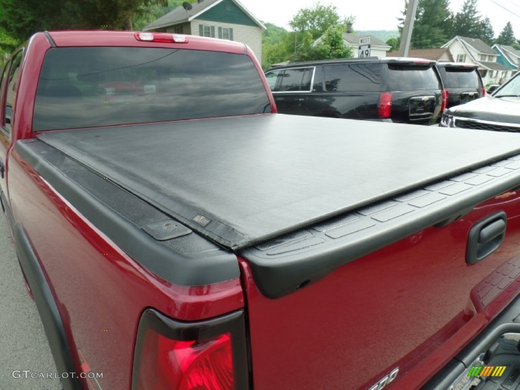 2004 Silverado 1500 Z71 Crew Cab 4x4 - Sport Red Metallic / Dark Charcoal photo #13