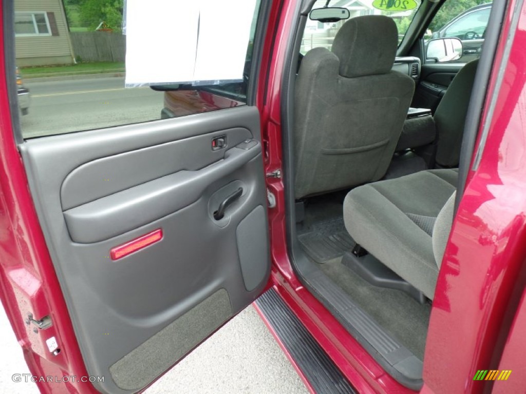 2004 Silverado 1500 Z71 Crew Cab 4x4 - Sport Red Metallic / Dark Charcoal photo #33