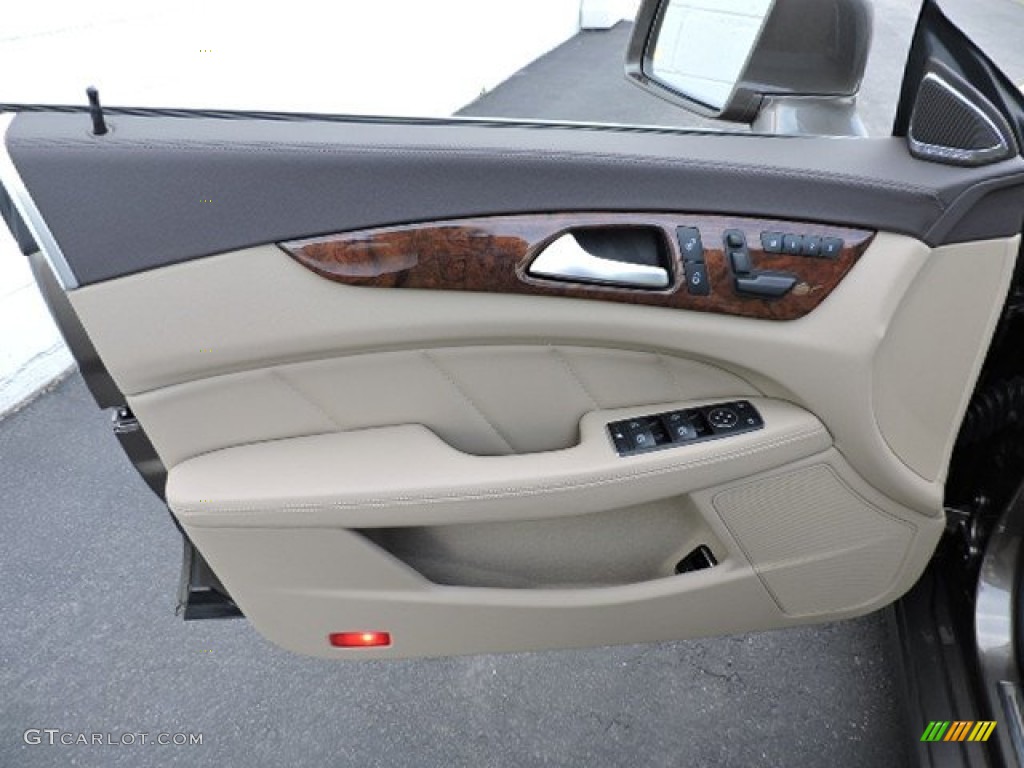 2012 Mercedes-Benz CLS 550 4Matic Coupe Door Panel Photos