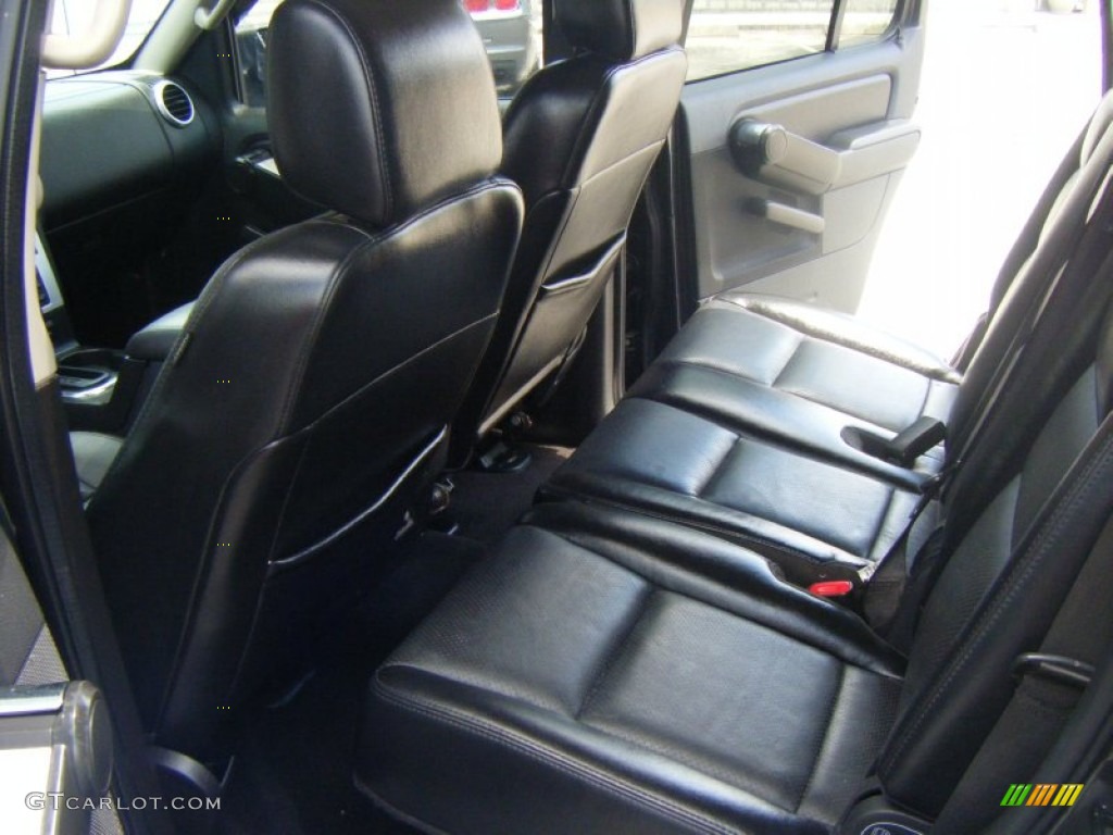 2007 Mountaineer Premier AWD - Black / Charcoal Black photo #11