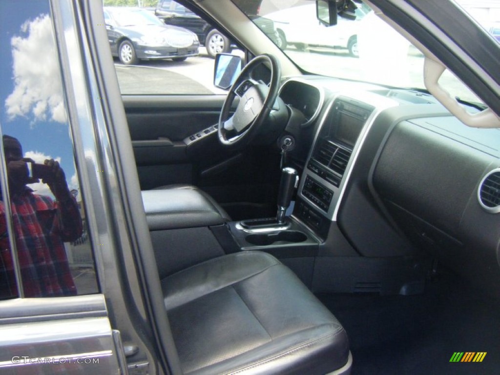 2007 Mountaineer Premier AWD - Black / Charcoal Black photo #15