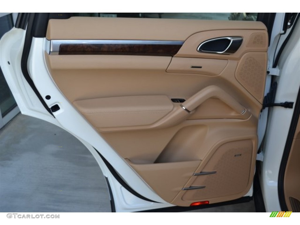 2011 Porsche Cayenne S Luxor Beige Door Panel Photo #104708809