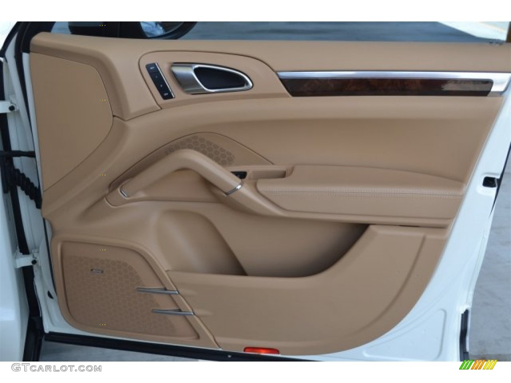 2011 Porsche Cayenne S Luxor Beige Door Panel Photo #104708952